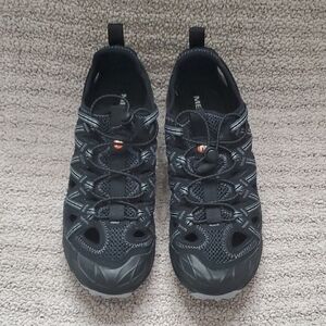 NEW Women's Merrell Black Outdoor Sandals/Water Shoes